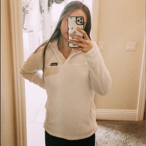SOLD patagonia🌼- re-tool snap-t pullover!!